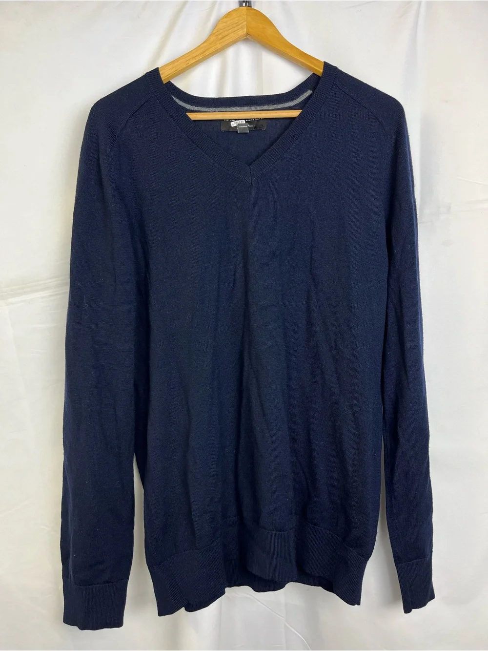 Banana Republic Navy Blue V-Neck Sweater Men's Large Merino Wool Blend